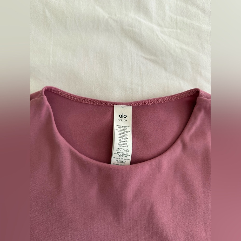 Alo yoga Softsculpt Precision Short Sleeve Top - Pink Wild Rose - Picture 6 of 7